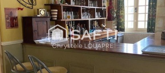 Casa de 8 dormitorios en Charente-Maritime, France No. 331283 2