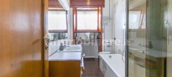 6 bedrooms Villa in Rescaldina, Italy No. 356486 32