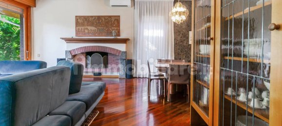 6 bedrooms Villa in Rescaldina, Italy No. 356486 12