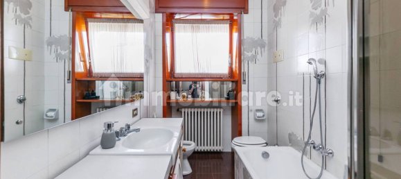 6 bedrooms Villa in Rescaldina, Italy No. 356486 31