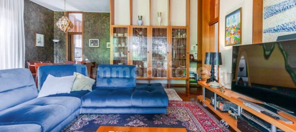 6 bedrooms Villa in Rescaldina, Italy No. 356486 2