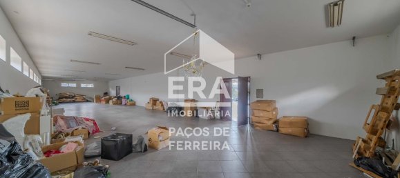 Propriété commerciale à Carvalhosa, Portugal 853m² No. 86209 22