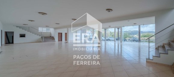 Propriété commerciale à Carvalhosa, Portugal 853m² No. 86209 17