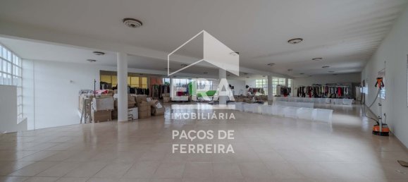 Propriété commerciale à Carvalhosa, Portugal 853m² No. 86209 10