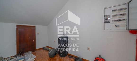 Propriété commerciale à Carvalhosa, Portugal 853m² No. 86209 16