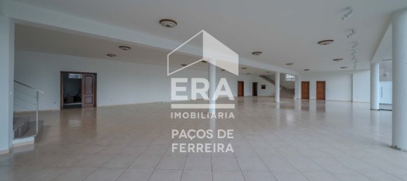 Propriété commerciale à Carvalhosa, Portugal 853m² No. 86209 20