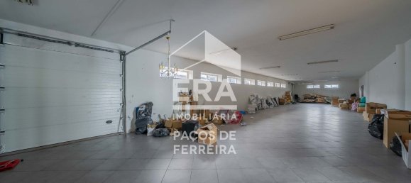 Propriété commerciale à Carvalhosa, Portugal 853m² No. 86209 23