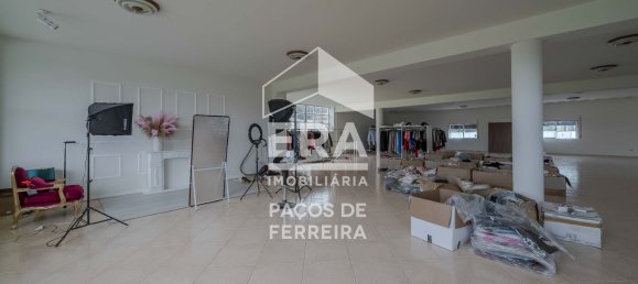 Propriété commerciale à Carvalhosa, Portugal 853m² No. 86209 9