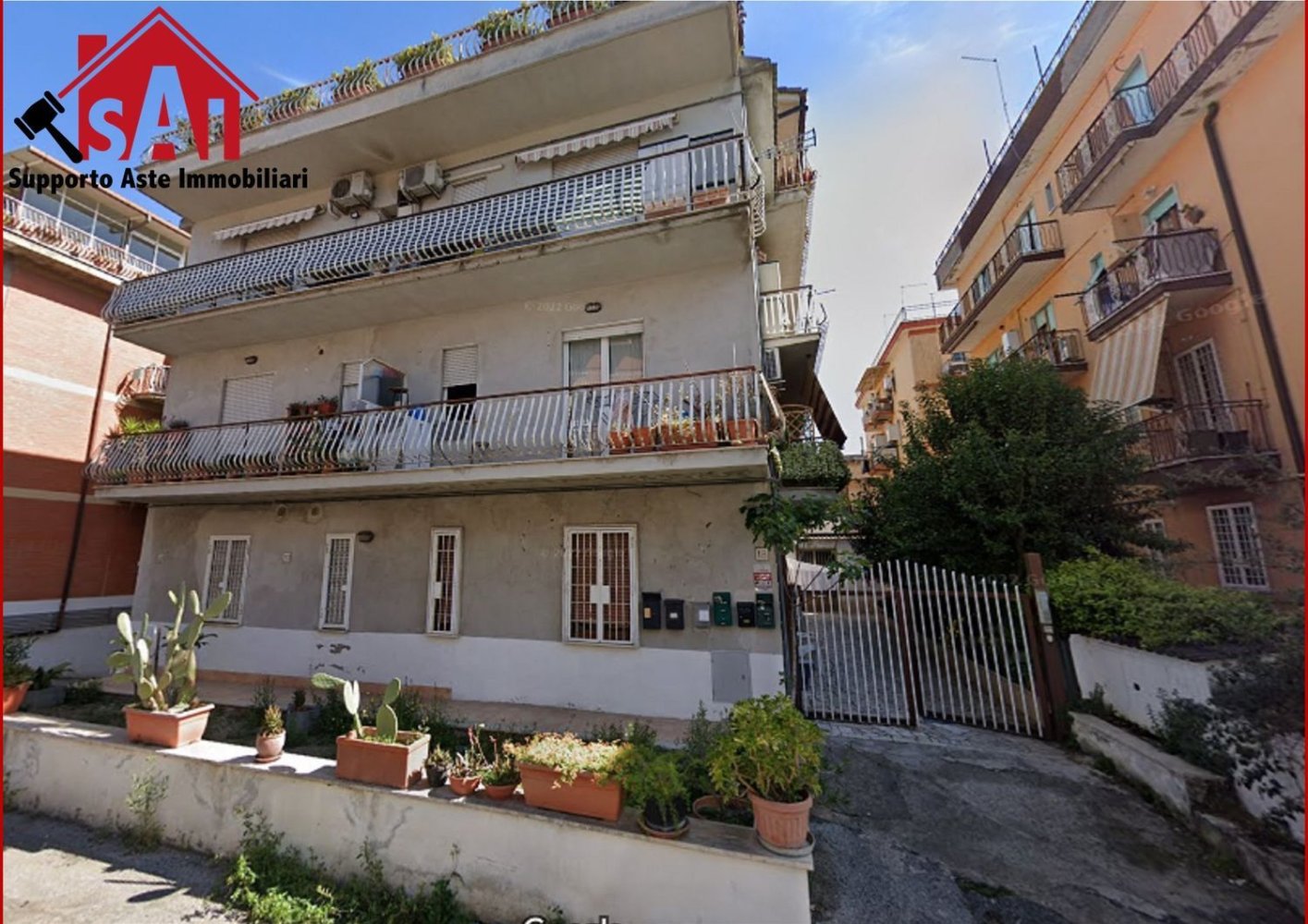 5 rooms Apartment in Rome, Italy No. 12888