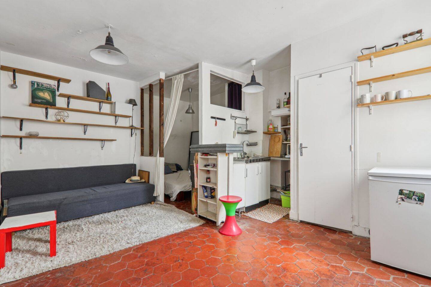 Studio in Paris, France No. 319991