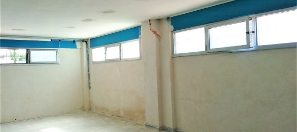 Gewerbliche Immobilie in Bari, Italy 303m², Nr. 358081 6