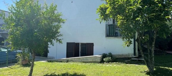 5 bedrooms Villa in Moglia, Italy No. 362847 10