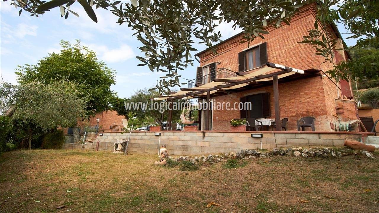 3 Schlafzimmer Villa in Chiusi, Italy, Nr. 89622