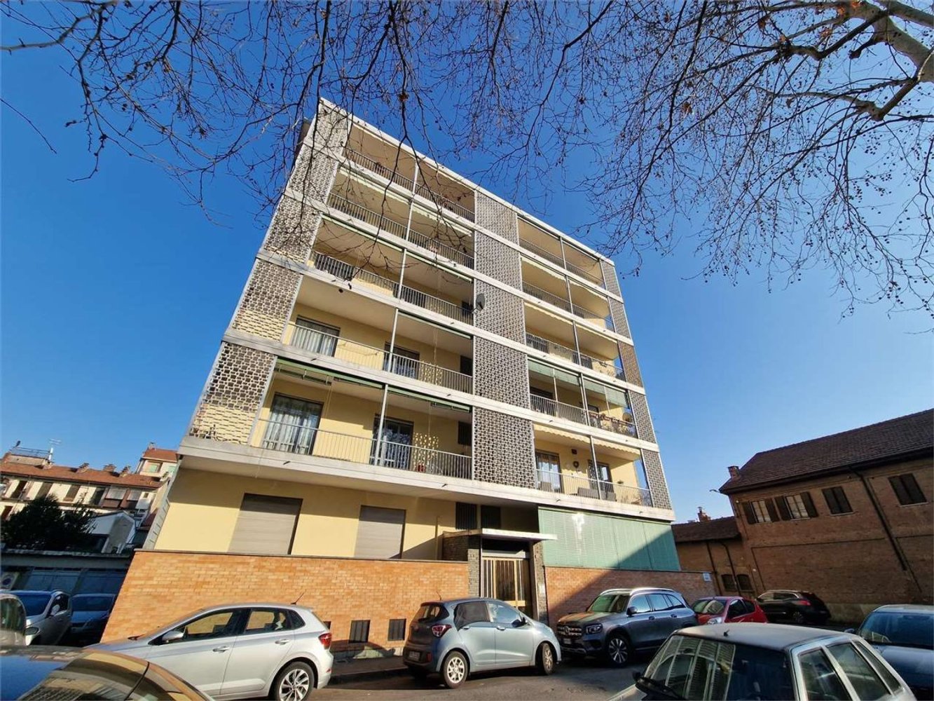 Apartamento de 4 habitaciónes en Pinerolo, Italy No. 143743