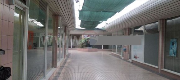 56m² Commercial property in Braga, Portugal No. 33306 3