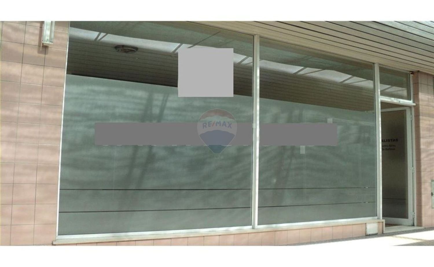 56m² Commercial property in Braga, Portugal No. 33306