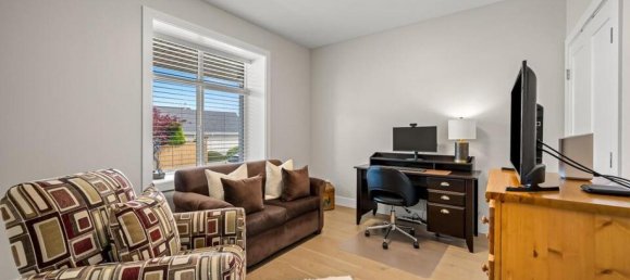 2 bedrooms House in British Columbia, Canada No. 1076 8