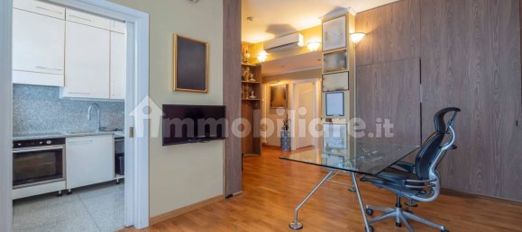 2 bedrooms Apartment in Milan, Italy No. 316598 15
