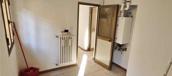 Casa de 8 habitaciónes en Florence, Italy No. 32908 11