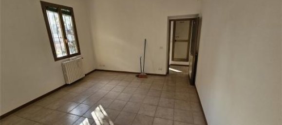 Casa de 8 habitaciónes en Florence, Italy No. 32908 8