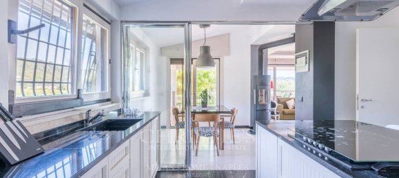 7 bedrooms Villa in Campagnano di Roma, Italy No. 371805 10