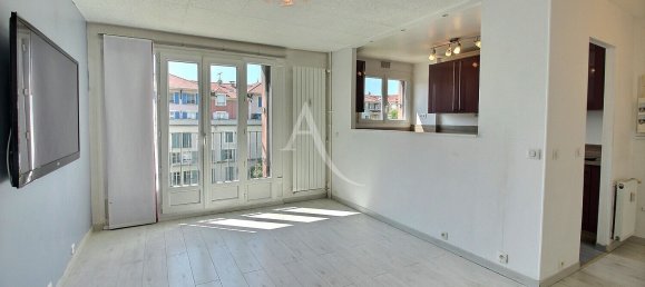 2 bedrooms Apartment in Thiais, France No. 320096 9