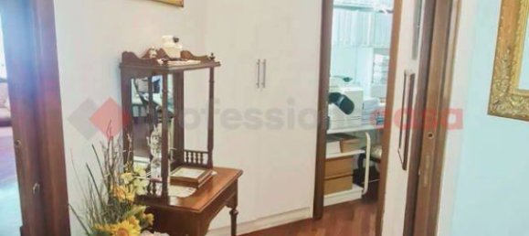 2 bedrooms Apartment in Naples, Italy No. 98075 19