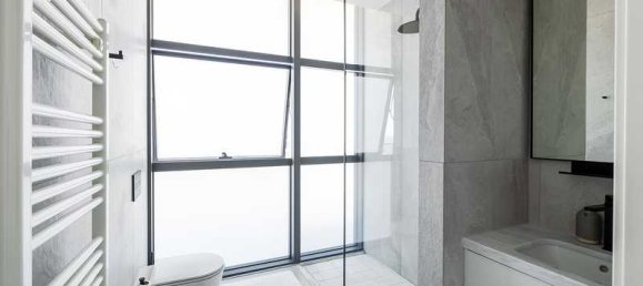 3 bedrooms Penthouse in Paphos, Cyprus No. 15531 6