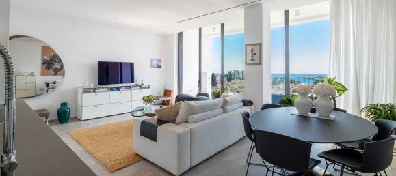 3 bedrooms Penthouse in Paphos, Cyprus No. 15531 2