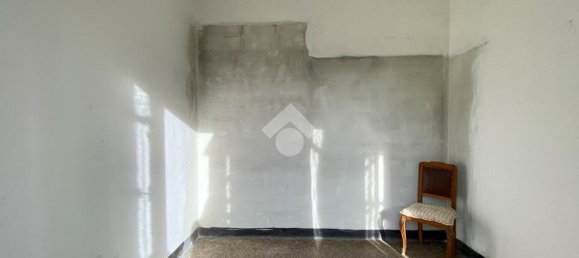 2 Schlafzimmer Wohnung in Savona, Italy, Nr. 36556 14