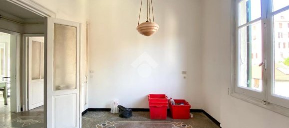 2 Schlafzimmer Wohnung in Savona, Italy, Nr. 36556 2