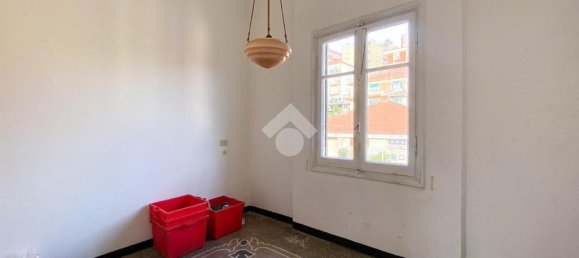 2 Schlafzimmer Wohnung in Savona, Italy, Nr. 36556 30