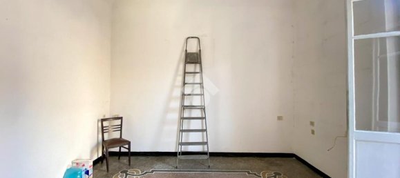 2 Schlafzimmer Wohnung in Savona, Italy, Nr. 36556 28