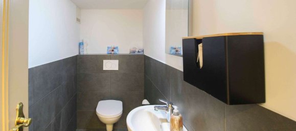 Квартира с 3 спальнями в Висбаден, Германия № 237885 3