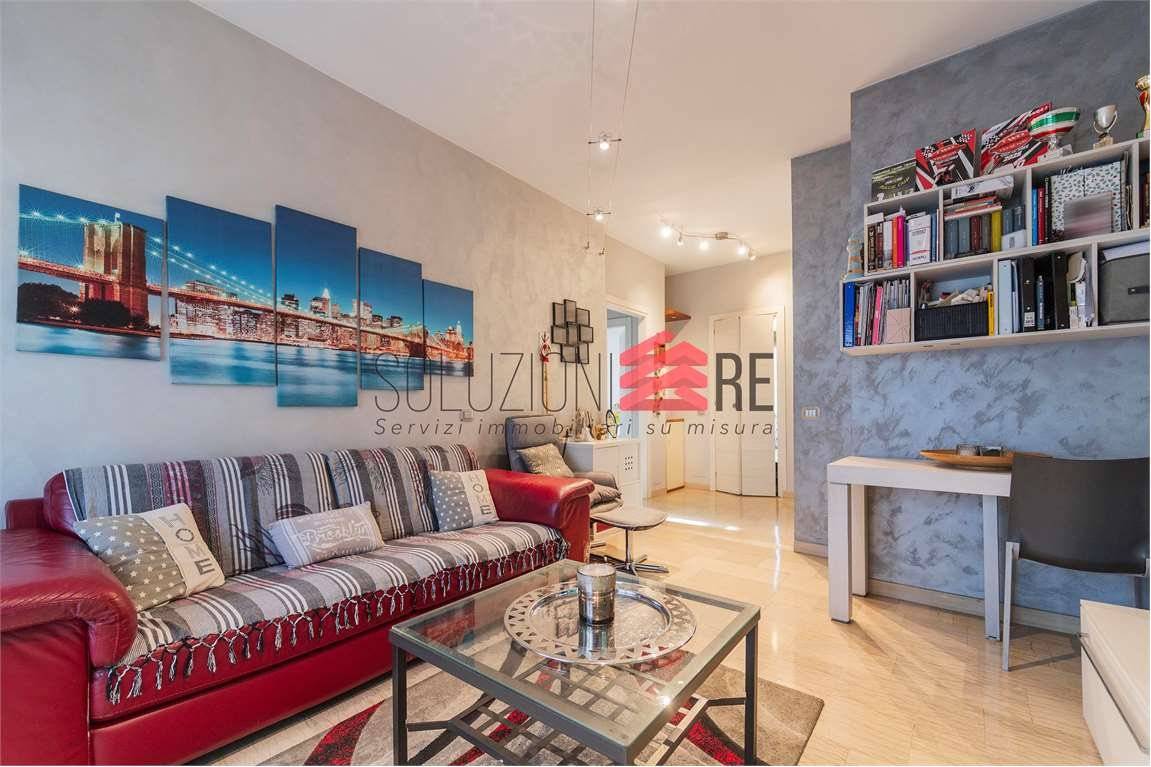 2 bedrooms Apartment in Novara, Italy No. 261423