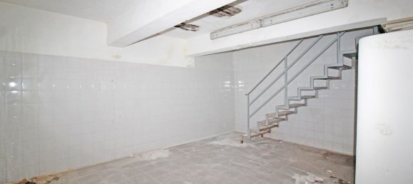 Gewerbliche Immobilie in Palermo, Italy 160m², Nr. 120694 2
