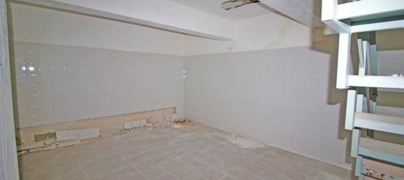 Gewerbliche Immobilie in Palermo, Italy 160m², Nr. 120694 3