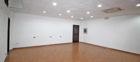 Gewerbliche Immobilie in Palermo, Italy 160m², Nr. 120694 39