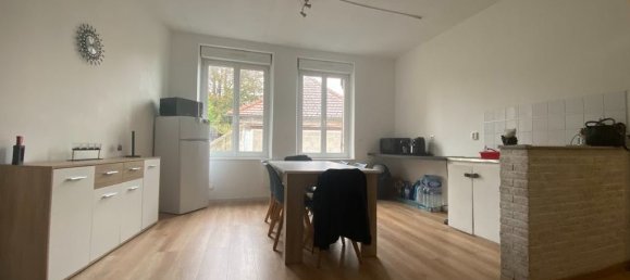 2 bedrooms Apartment in Neuilly-Saint-Front, France No. 46034 2