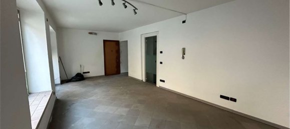 100m² Commercial property in Pomarolo, Italy No. 64454 8