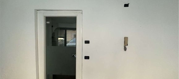 100m² Commercial property in Pomarolo, Italy No. 64454 11