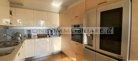 5 rooms Penthouse in Fidenza, Italy No. 118777 10