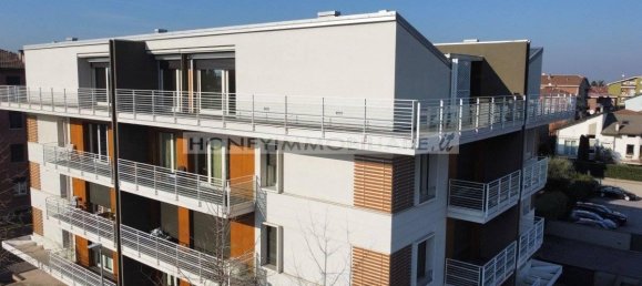 5 rooms Penthouse in Fidenza, Italy No. 118777 12