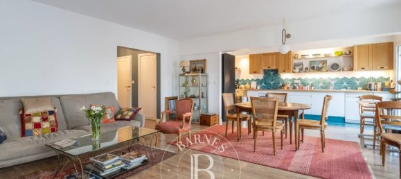 4 rooms Apartment in Versailles, France No. 161651 5