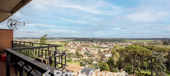 3 bedrooms Apartment in Rome, Italy No. 320141 16