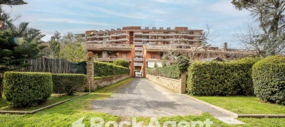 3 bedrooms Apartment in Rome, Italy No. 320141 17