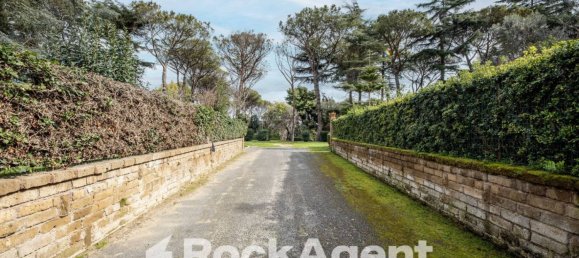 3 bedrooms Apartment in Rome, Italy No. 320141 22