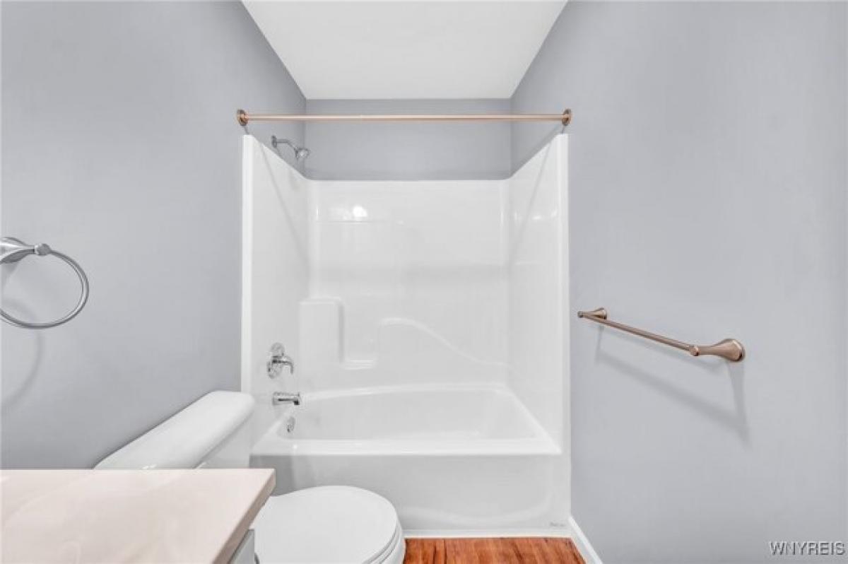 6 bedrooms House in West Seneca, USA No. 372385