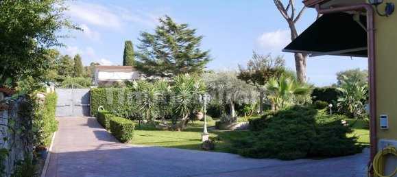 3 bedrooms Villa in Ardea, Italy No. 213624 26