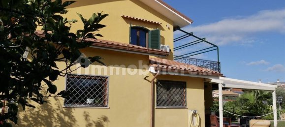 3 bedrooms Villa in Ardea, Italy No. 213624 11